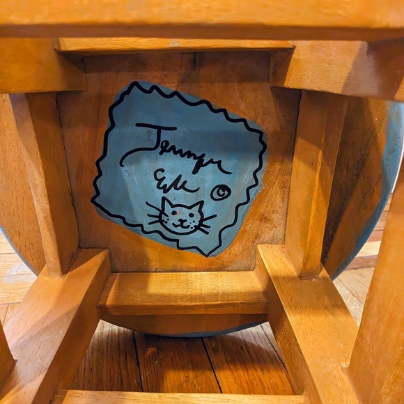 Handcrafted foot rest step/stool Signed painting cat portrait:Max sees sky ☀️ - Picture 14 of 16
